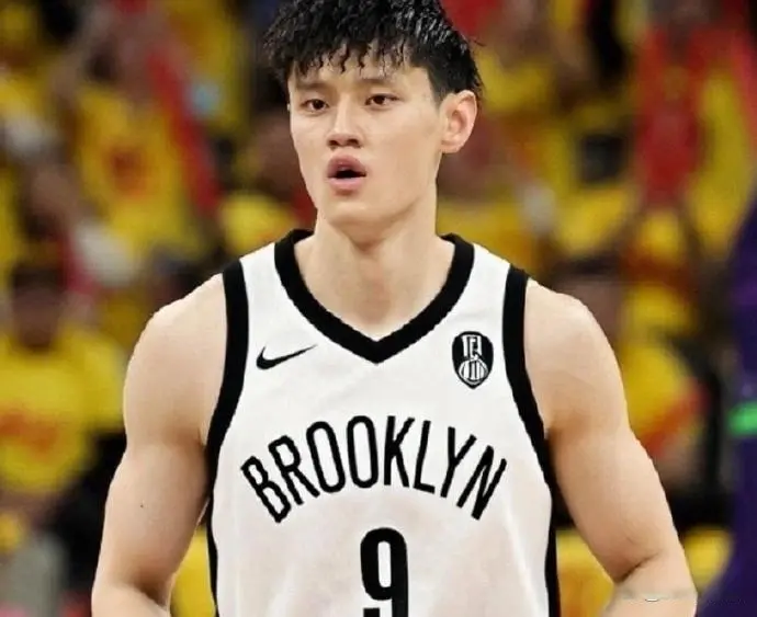 曾凡博与篮