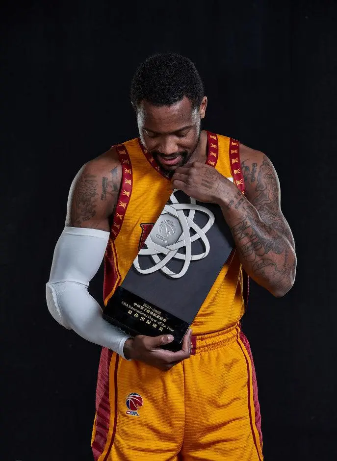 stron, 未缺席季后 stron, 未缺席季后